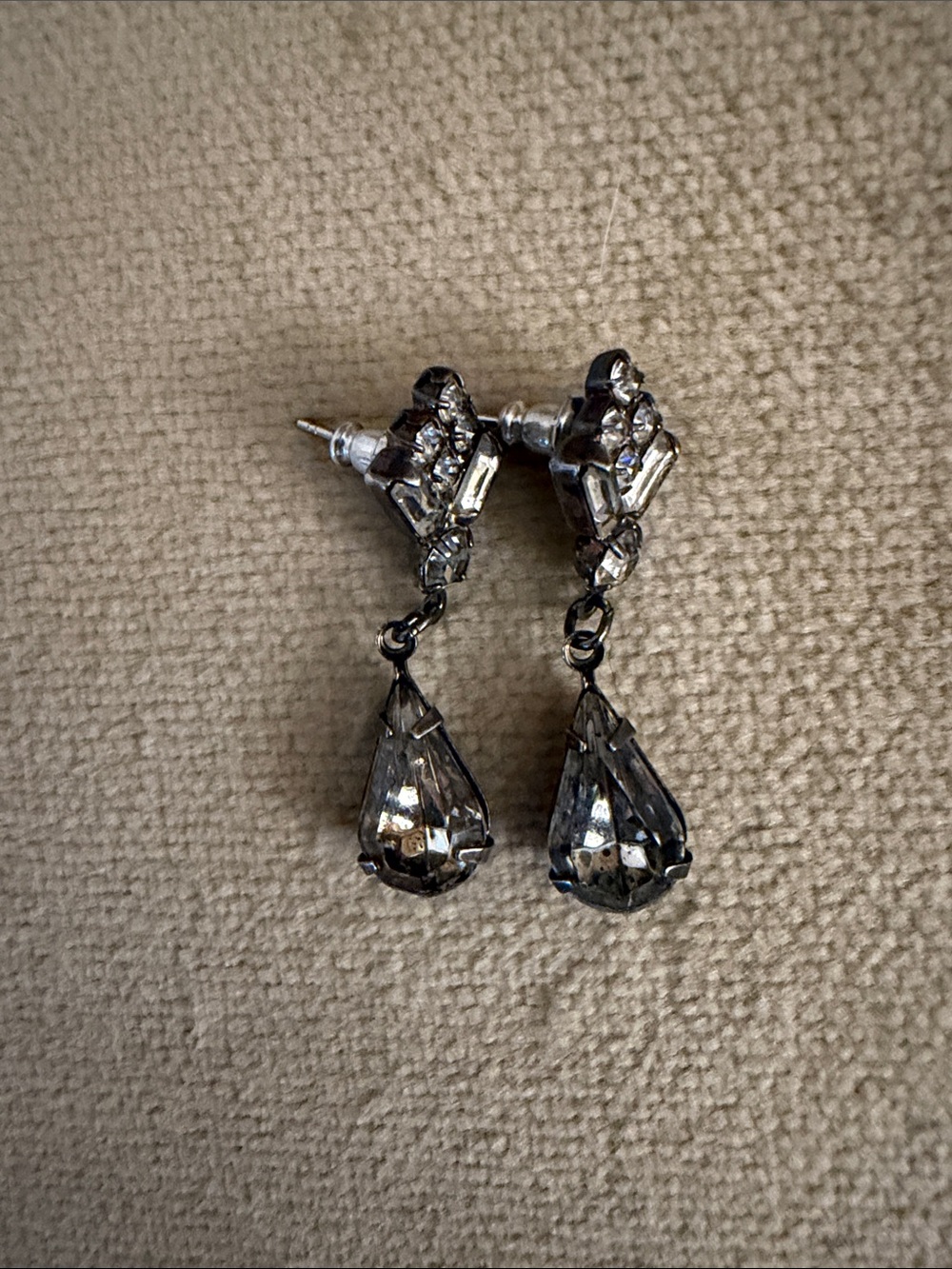 Elegant Gray Teardrop Dangle Earrings - Women Jewelry